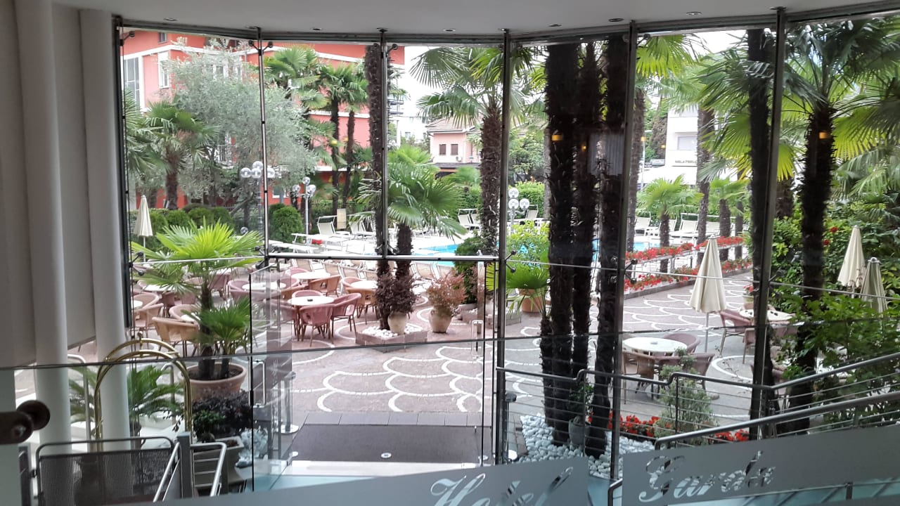 Terrasse und Pool Garda Suite Hotel - Tonelli Hotels