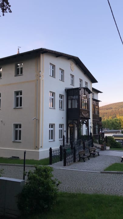 Außenansicht Kurhotel Berliner