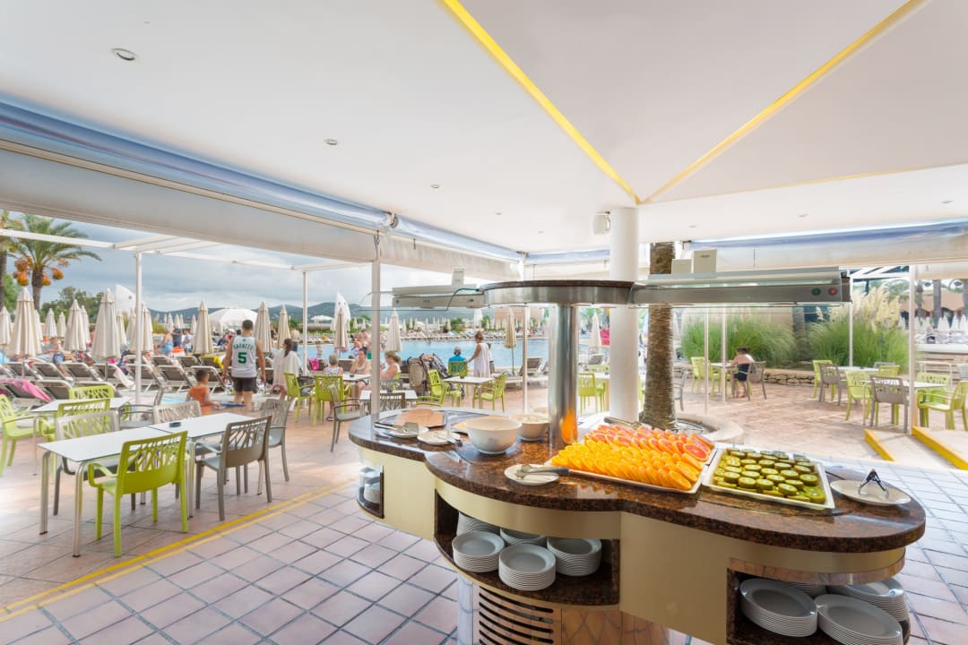Gastro Sirenis Seaview Country Club