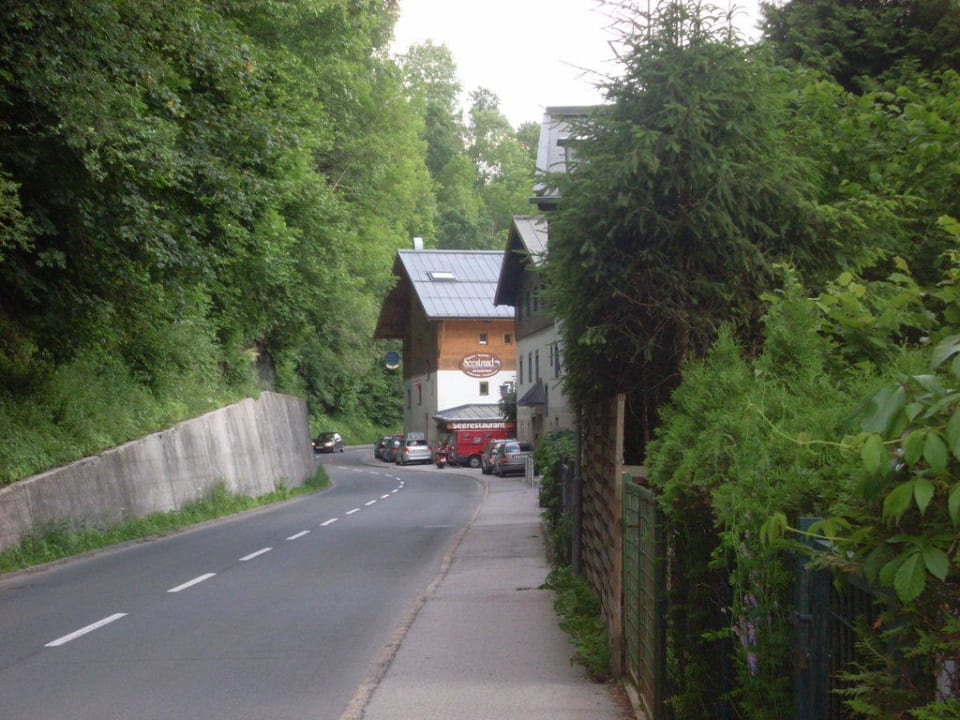 Das Hotel zur Strassenseite. Hotel Garni Seestrand