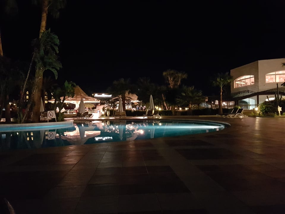 Pool Brayka Bay Resort