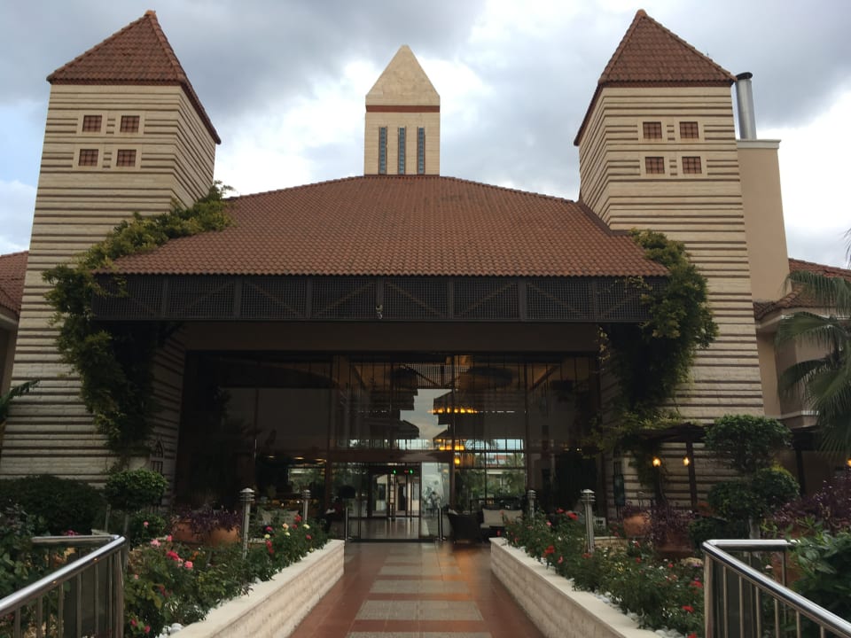 Außenansicht Hotel Turan Prince