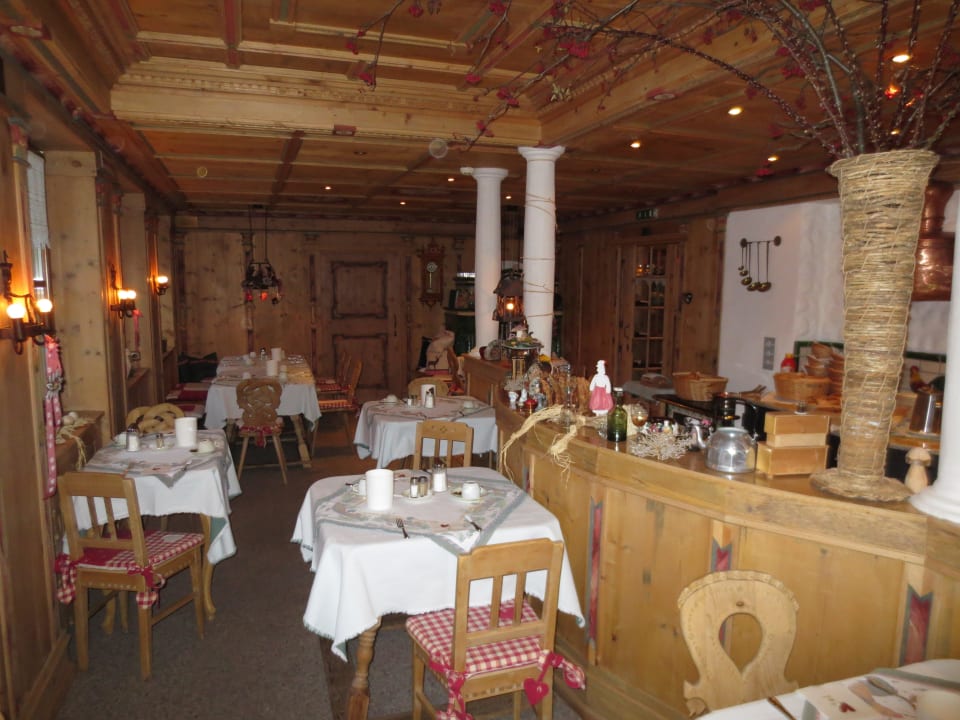 Frühstück in gemütlicher Athmosphäre ! Hotel Edelweiss Schlössl