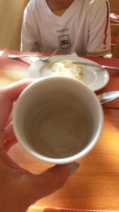 Dreckig Three Corners Sea Beach Resort