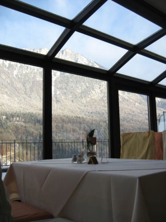 Essen im Wintergarten mit Bergblick Hotel und Chalet's Mariasteinerhof