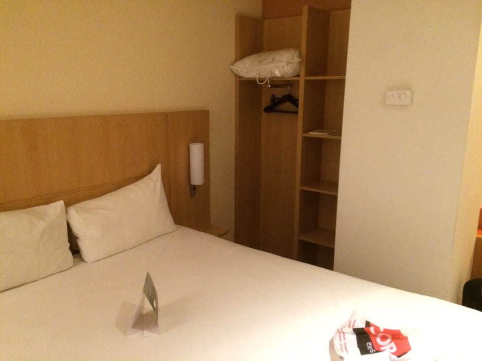 Bedroom Hotel Ibis Madrid Centro Las Ventas