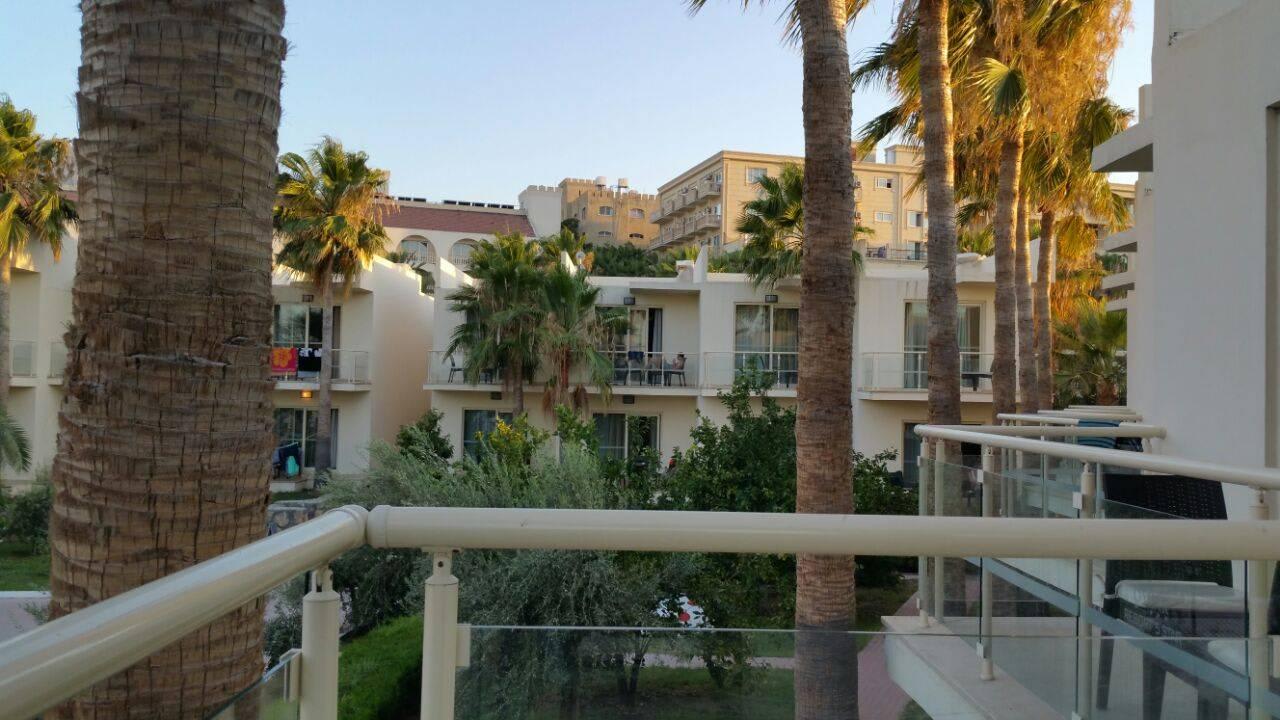 Oscar Oscar Resort Hotel