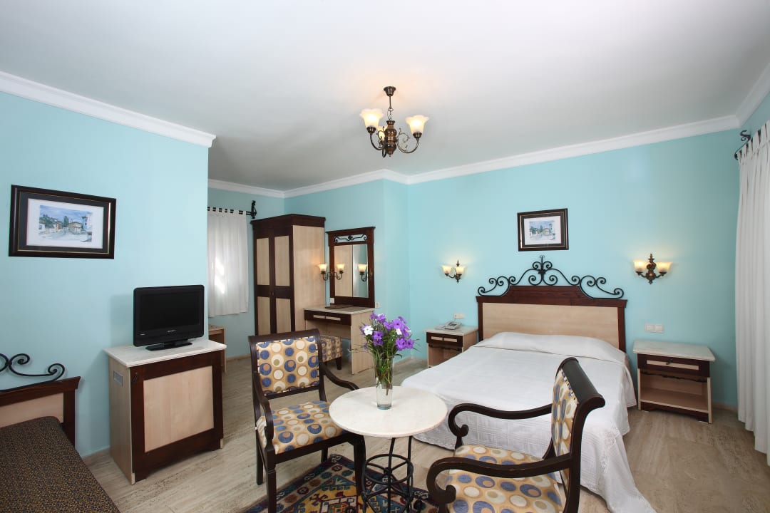 Zimmer Comca Manzara