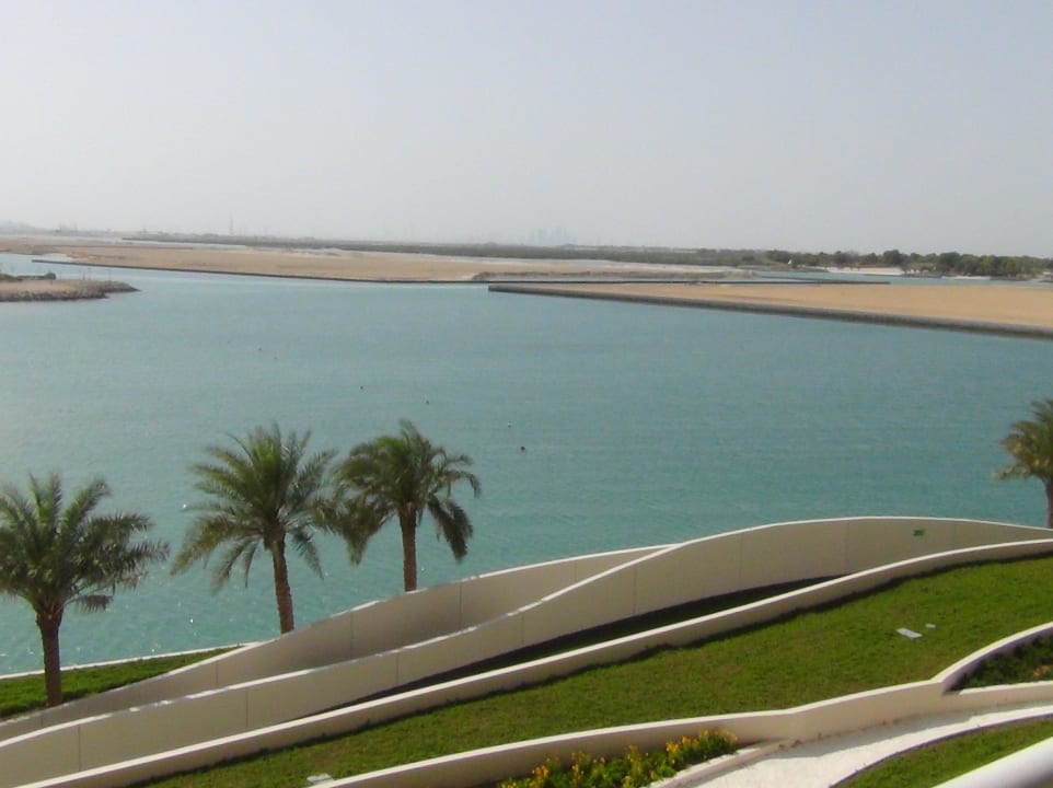 Ausblick Al Raha Beach Resort & Spa