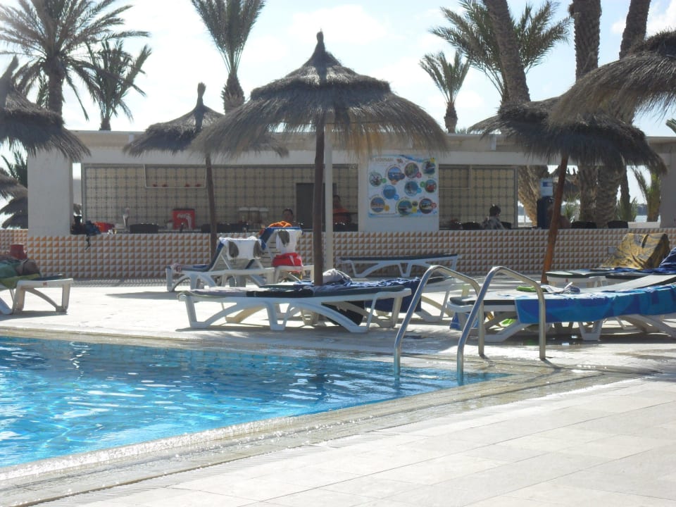 Bar am Süßwasser-Pool Hotel El Mouradi Djerba Menzel