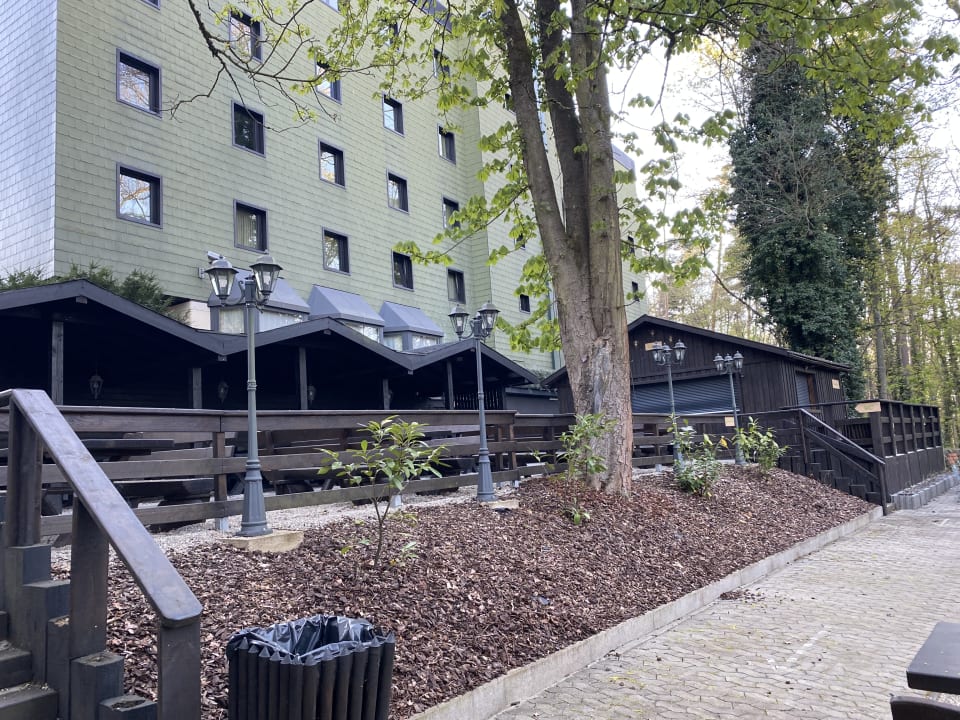 Gartenanlage Hotel Forsthaus Nürnberg-Fürth