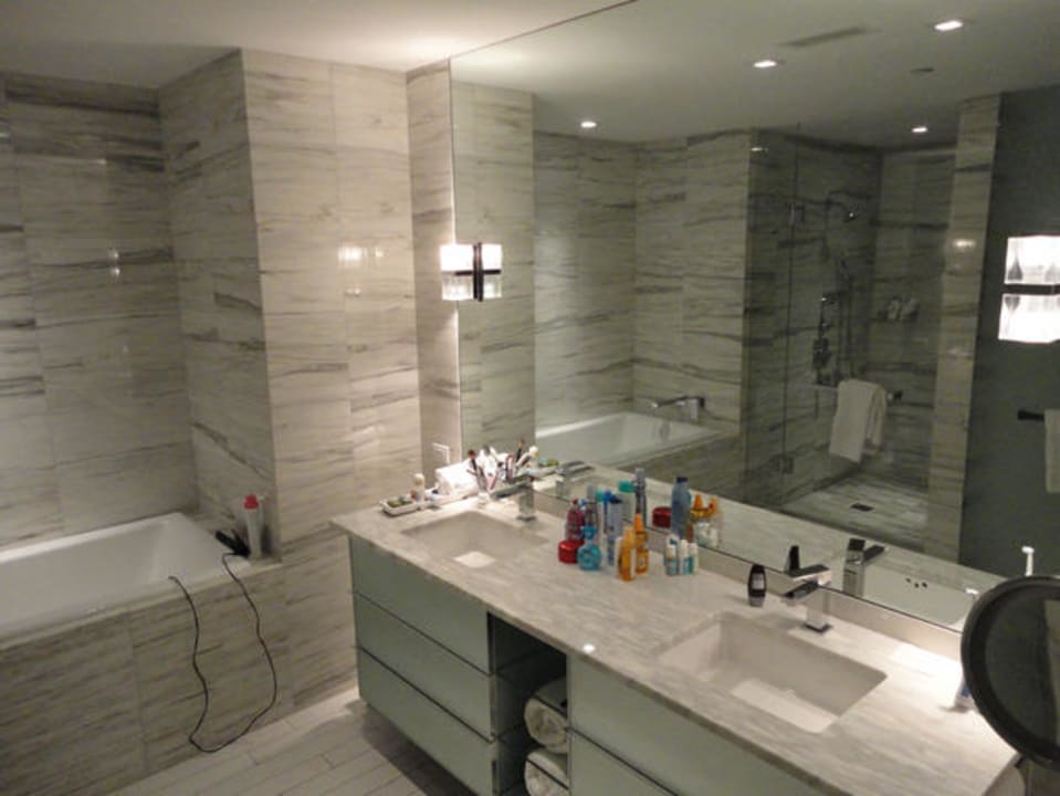 Suite 1111 W South Beach