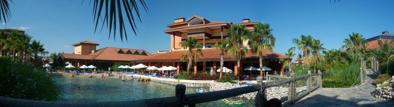 Club Grand Aqua Club Grand Side