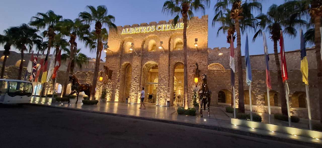Außenansicht Pickalbatros Citadel Resort