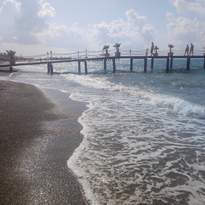 Strand Royal Wings Hotel