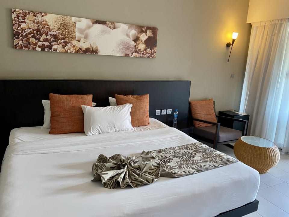 Zimmer Crystals Beach Resort Belle Mare, a member of Radisson Individuals