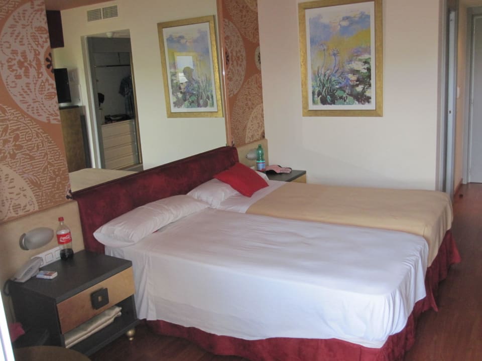 Doppelbett allsun Hotel Bella Paguera