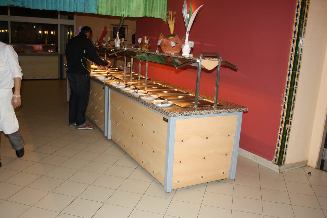 Diverse Speisen Dar Khayam