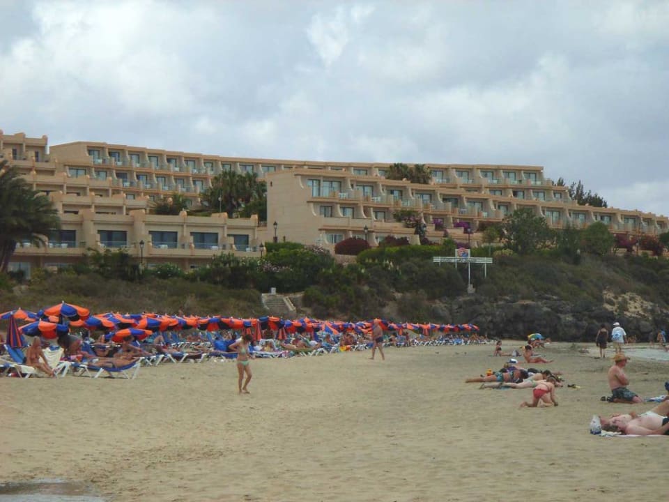 Das Hotel Taro Beach vom Strand aus SBH Hotel Taro Beach
