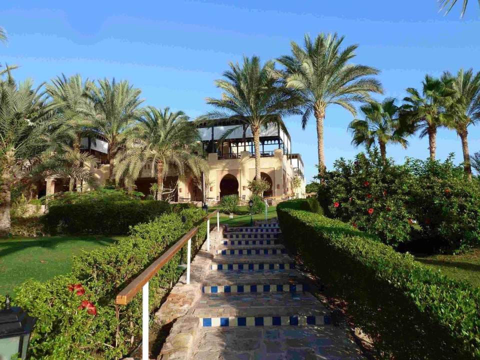 Weg zum Meer Steigenberger Coraya Beach - Adults only