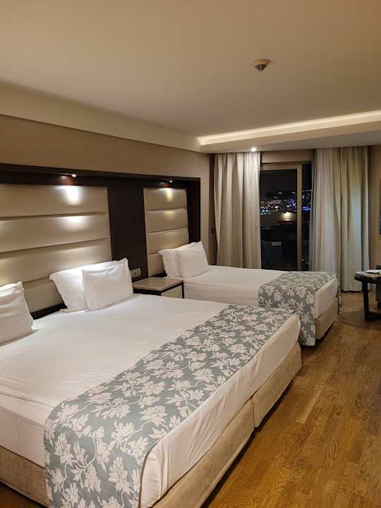 Zimmer Ramada Plaza by Wyndham Antalya