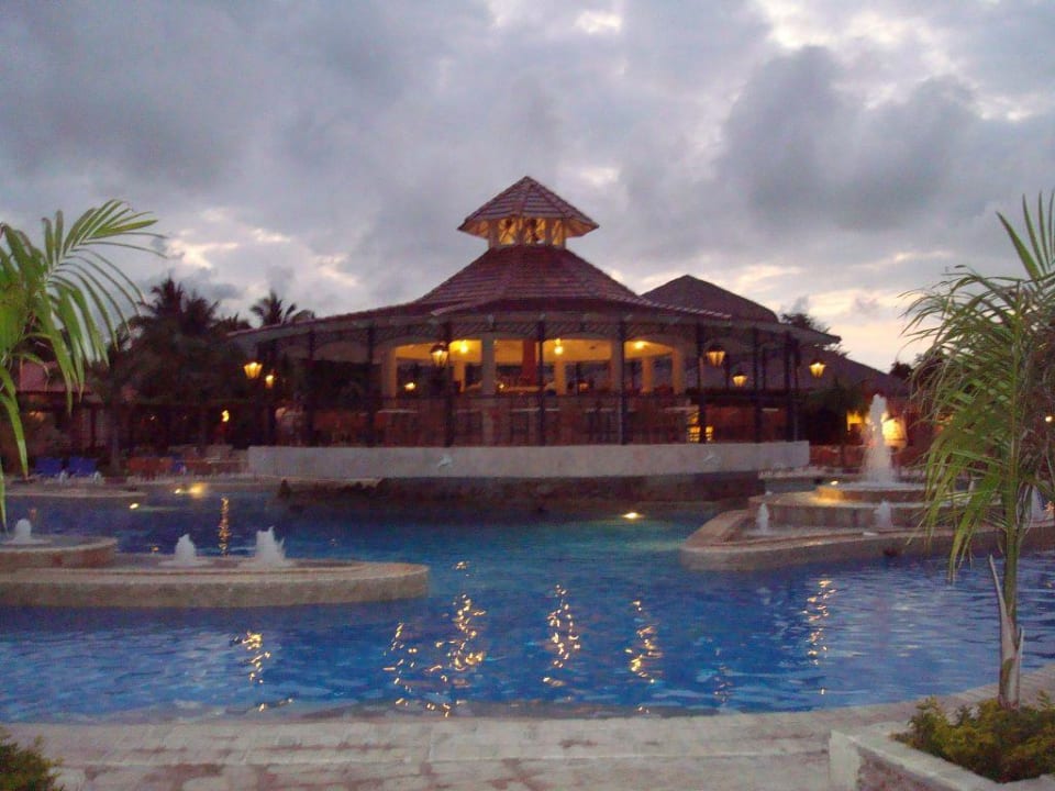 Pool Bar Villas Bavaro Resort & Spa