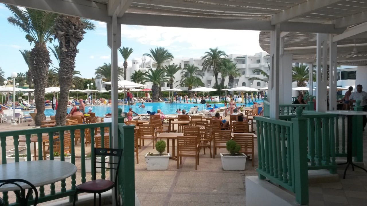 Poolbar Hotel El Mouradi Skanes Beach