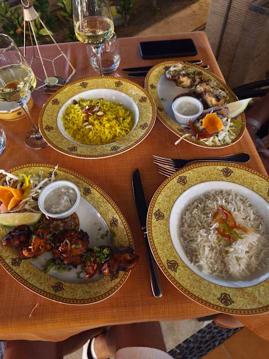 Gastro Kaisol Romance Resort