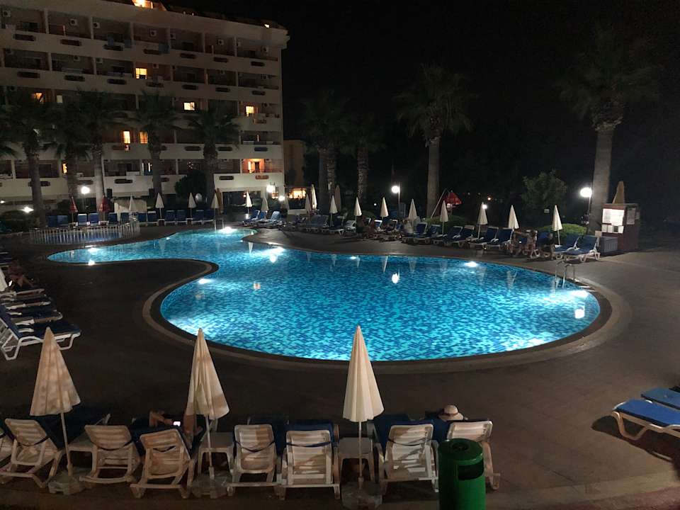 Pool Aska Bayview Resort