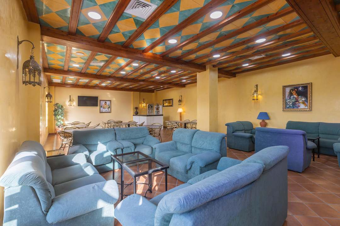 Lobby Hotel Moon Dreams El Cortijo