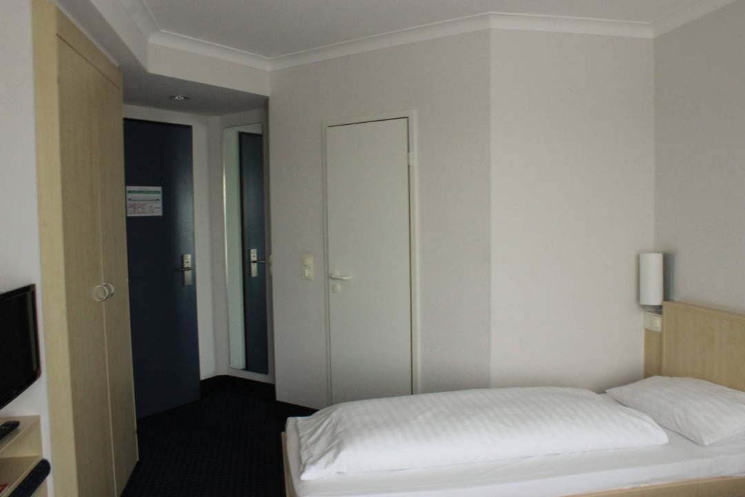 Business Room IntercityHotel Kiel
