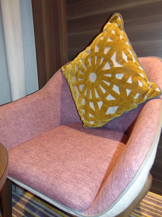 Zimmer Hampton By Hilton Dubai Airport