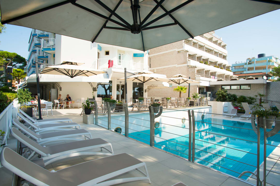 Pool Playa Grand Hotel