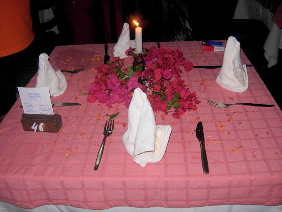 liebevoll gedeckter Tisch Houda Golf & Beach Club