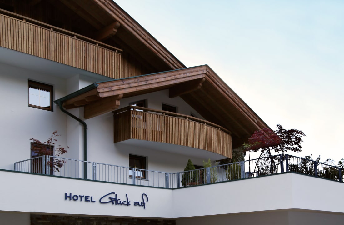 Außenansicht Hotel & Suites Glück Auf