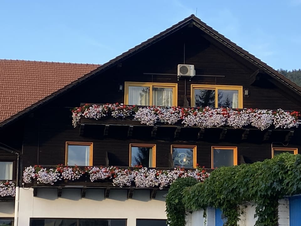Außenansicht Hotel Gut Schmelmerhof