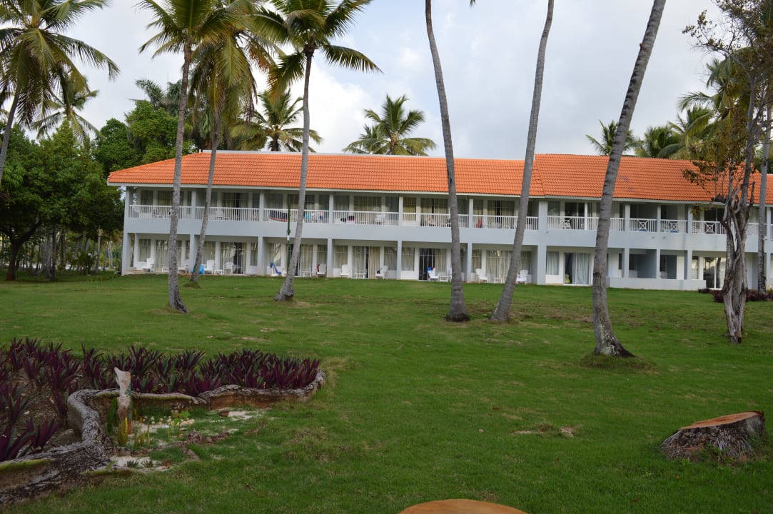 Außenansicht Wyndham Alltra Samana