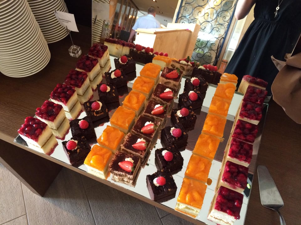 Nachspeisenbuffet Falkensteiner Hotel Bad Leonfelden