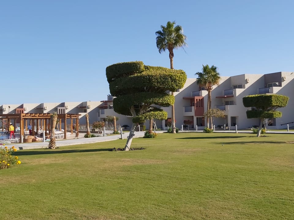 Außenansicht  SUNRISE Crystal Bay Resort