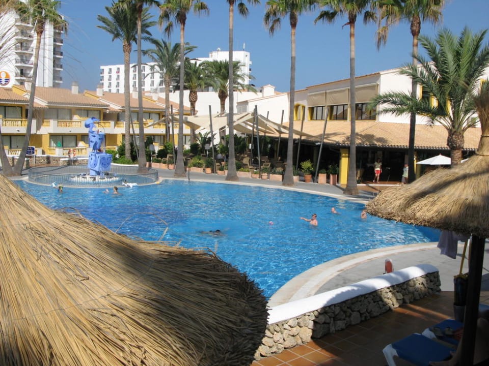 Großer Pool Royal Son Bou Family Club