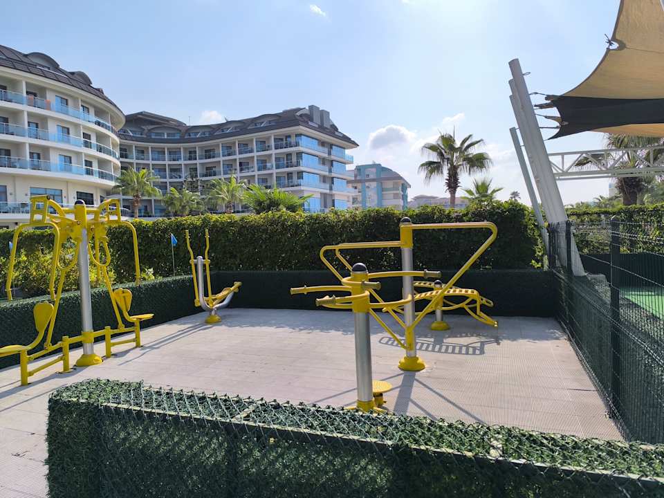 Sport & Freizeit Commodore Elite Suites & Spa - Adults only