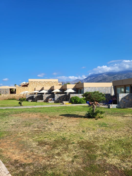 Gartenanlage Kernos Beach Hotel & Bungalows