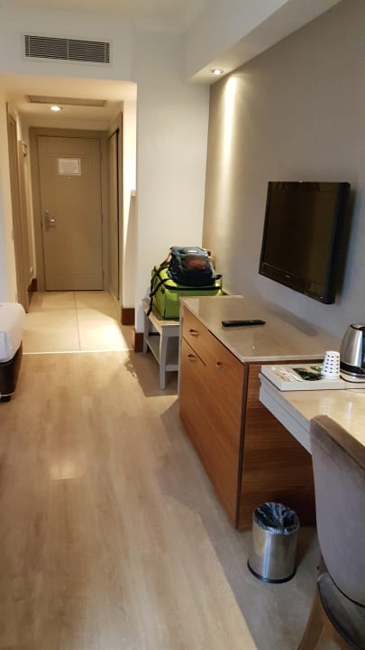 Zimmer Well Palace Side