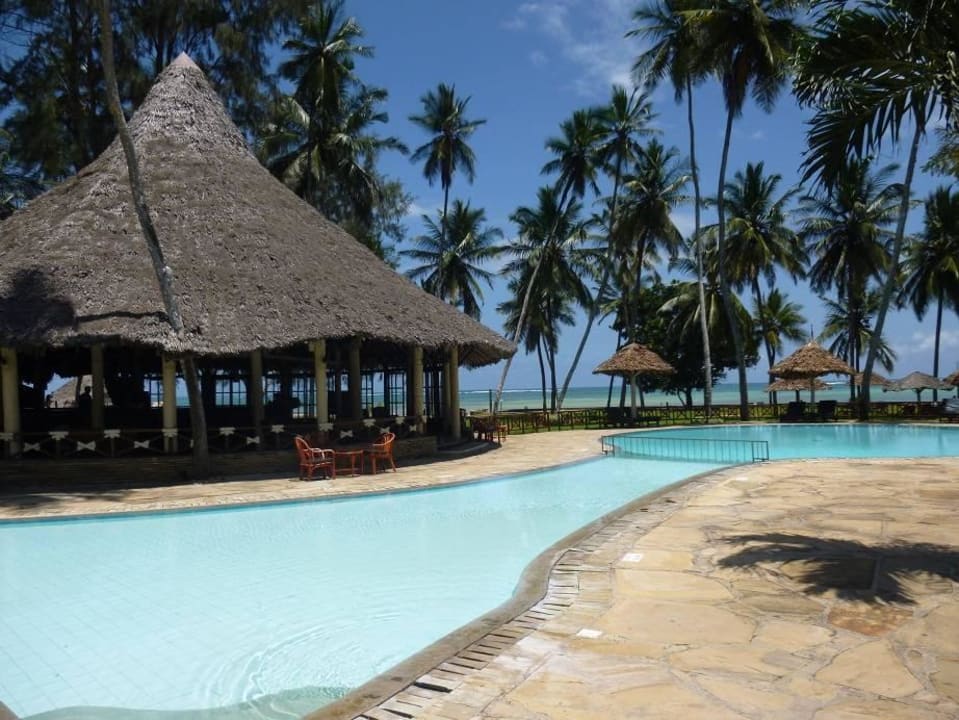 Blick zur Bar Neptune Paradise Beach Resort & Spa