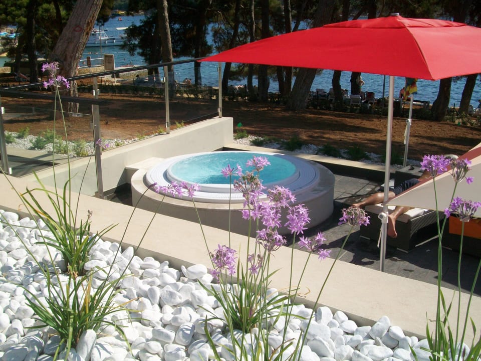 Jacuzzi mit Meerblick Hotel Parentium Plava Laguna