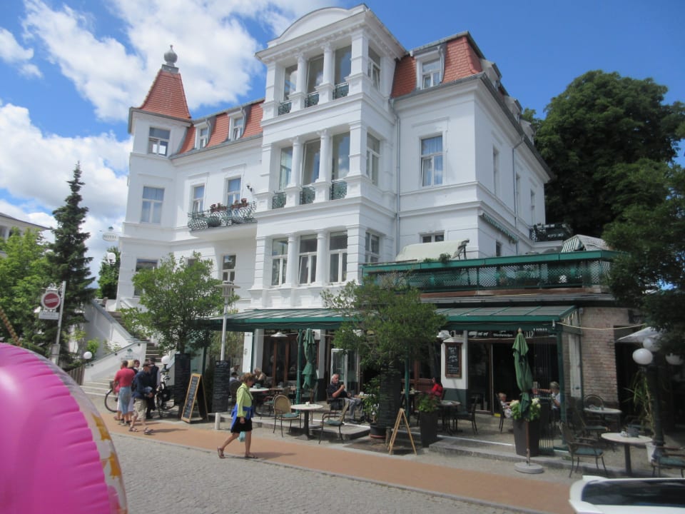 Außenansicht Villa Hohe Buchen