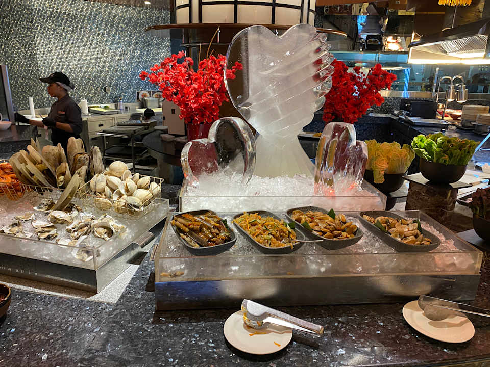 Gastro Hotel The Ritz-Carlton Jakarta, Mega Kuningan