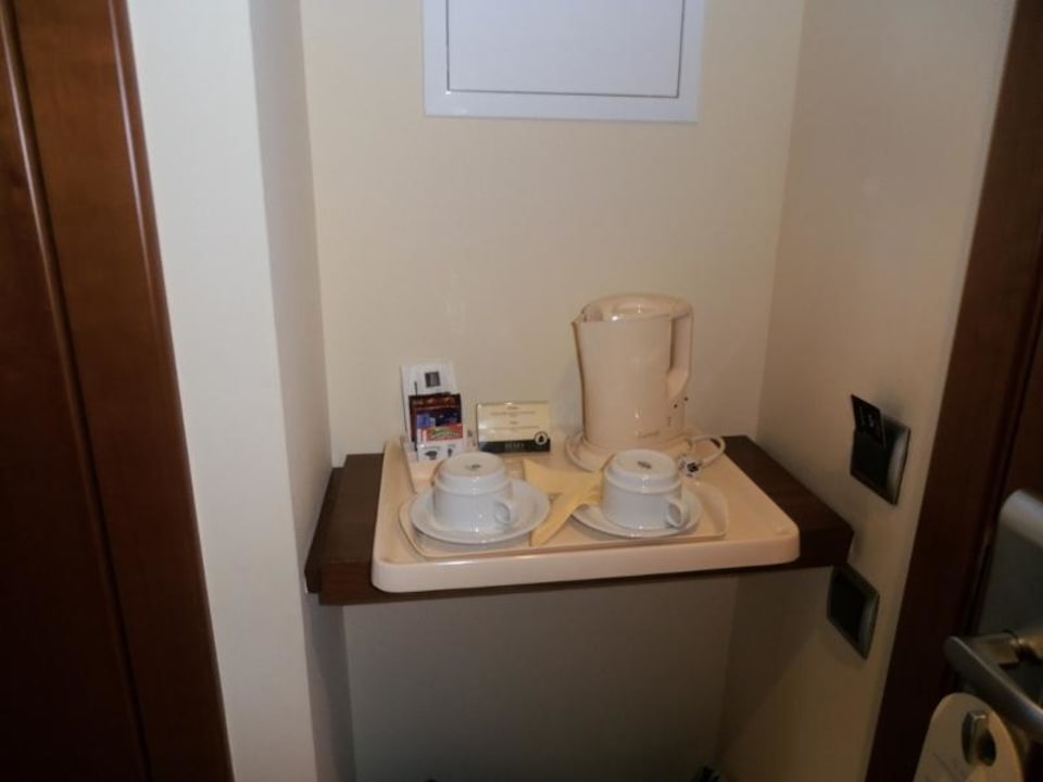 Kaffee uns Teebereiter Eurostars Andorra