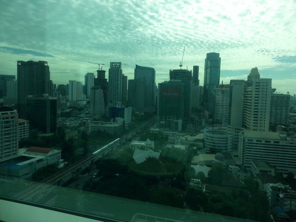 Ausblick 21. Stock Eastin Grand Hotel Sathorn
