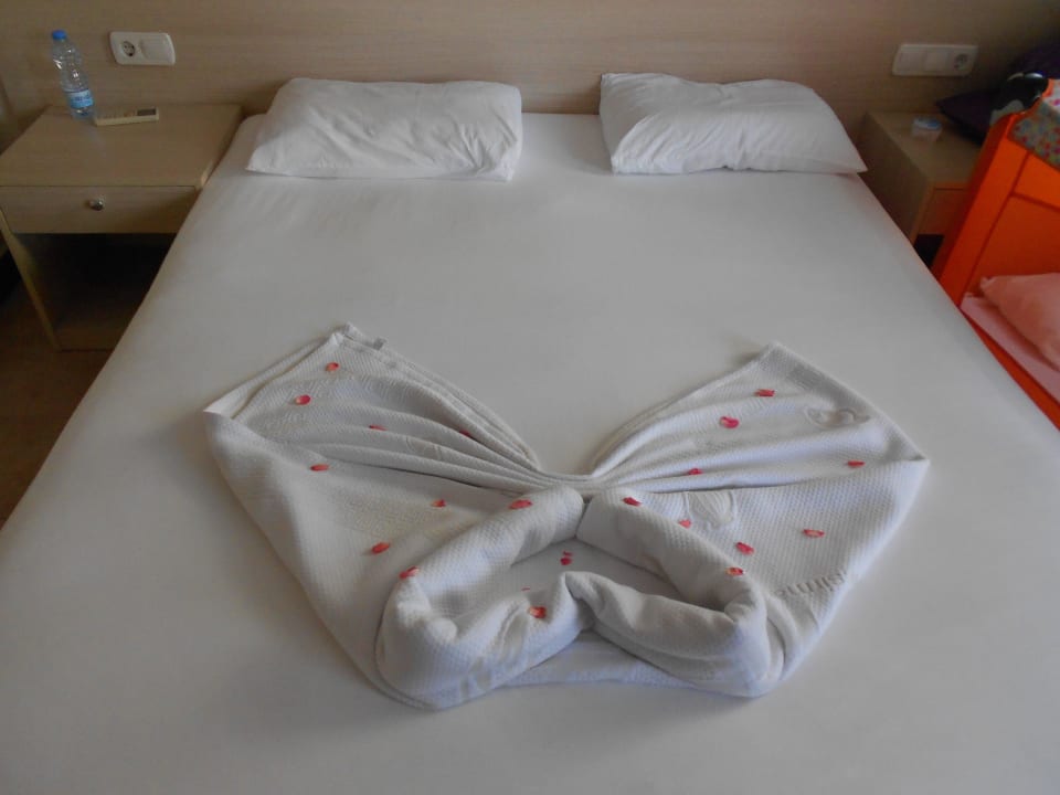 Jeden Tag anders Hotel Sirma